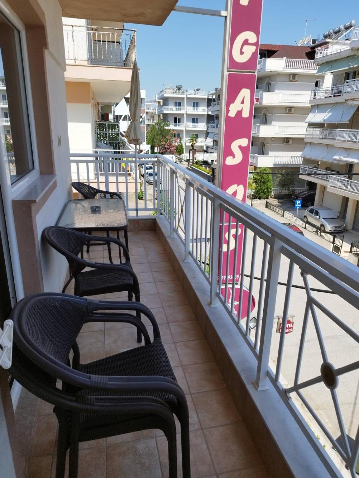 Hotel Villa Pigasos Paralía Exterior foto